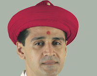 Acharya Shree Koshalendraprasadji Maharaj (Current Acharya)